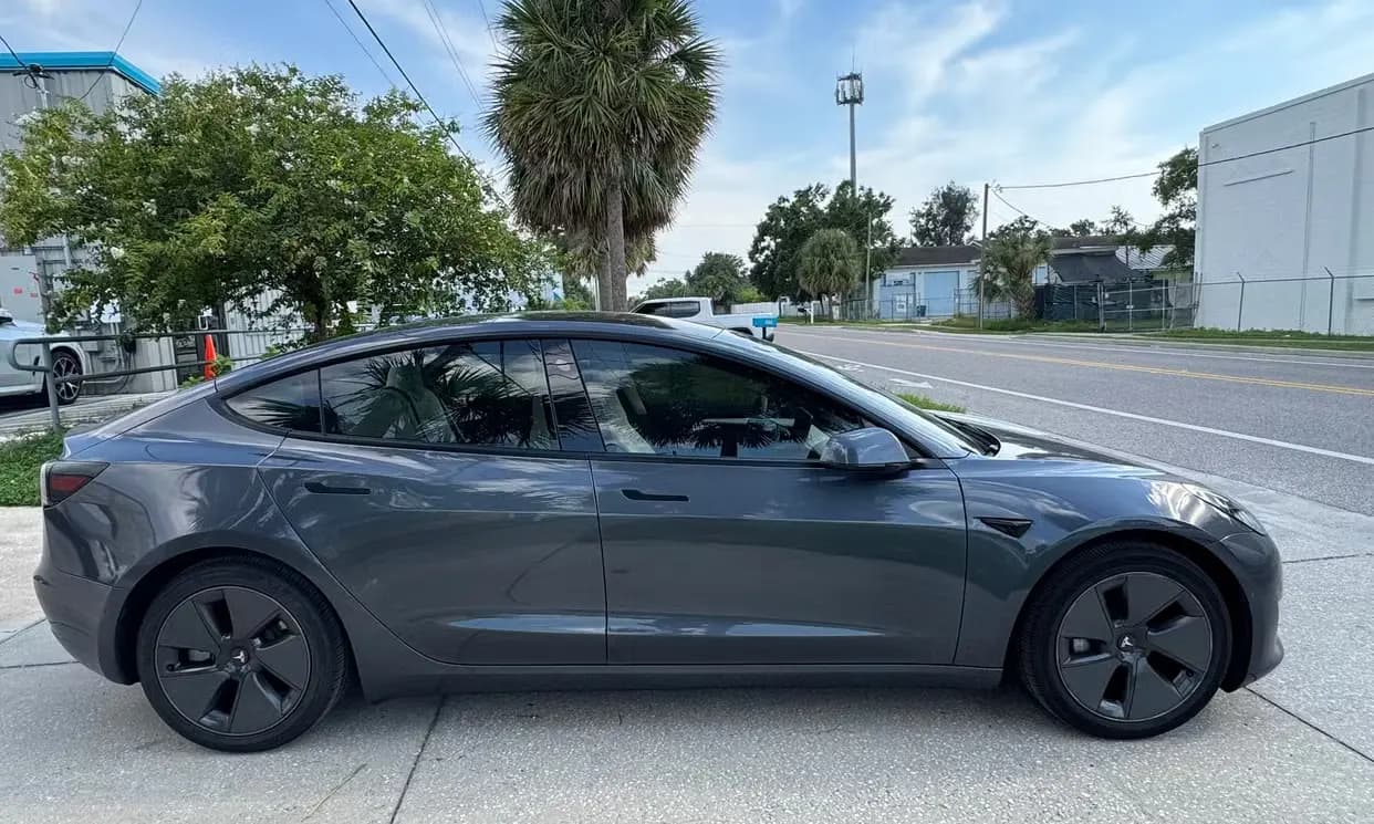 Blue/Grey 2022 Tesla Model 3